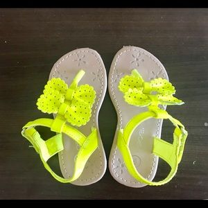 Toddler girl very cute flurocent Sandals size 9